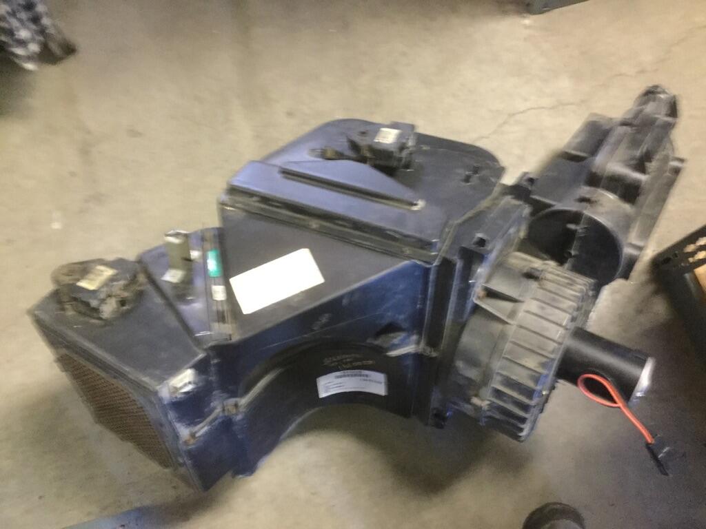 PETERBILT 379 HEATER ASSEMBLY OEM S316022001 in Spokane, WA 1610028