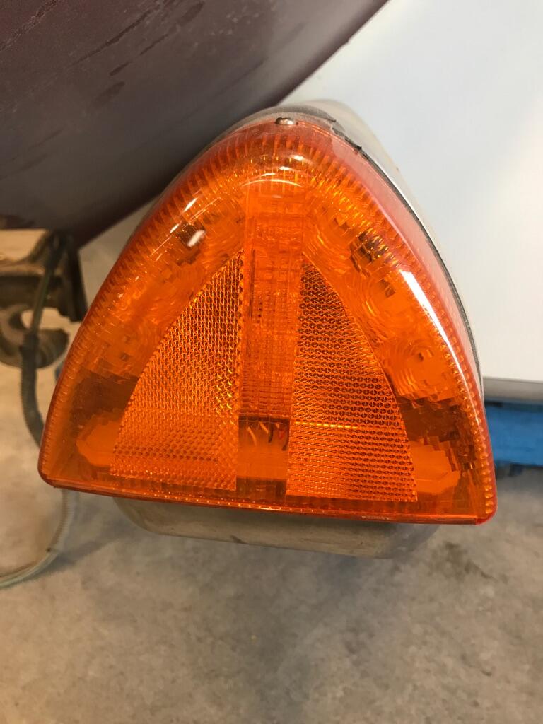 PETERBILT 379 Headlamp Assembly in Abbotsford, BRITISH COLUMBIA 1688