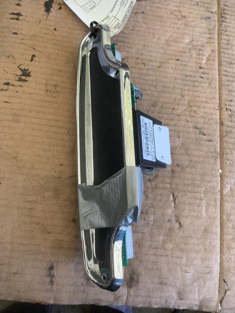 PETERBILT 379 Instrument Cluster OEM 1704235120 in Abbotsford