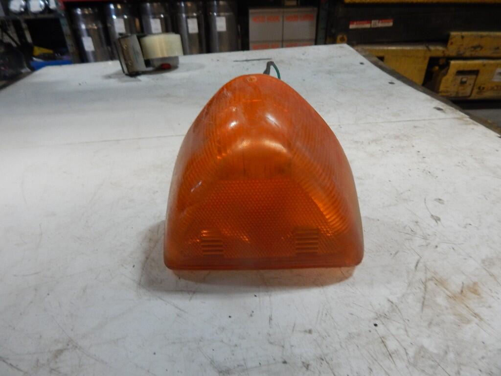 PETERBILT 379 Turn Signal Light in Holland, MI 39902