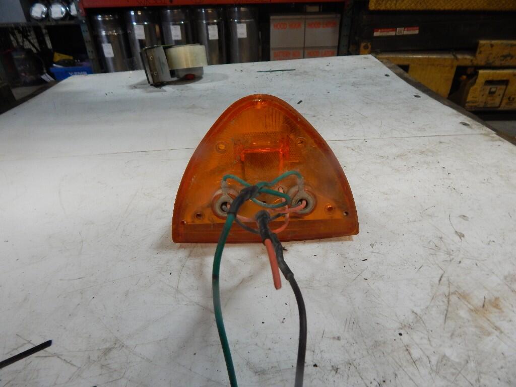 PETERBILT 379 Turn Signal Light in Holland, MI 39902