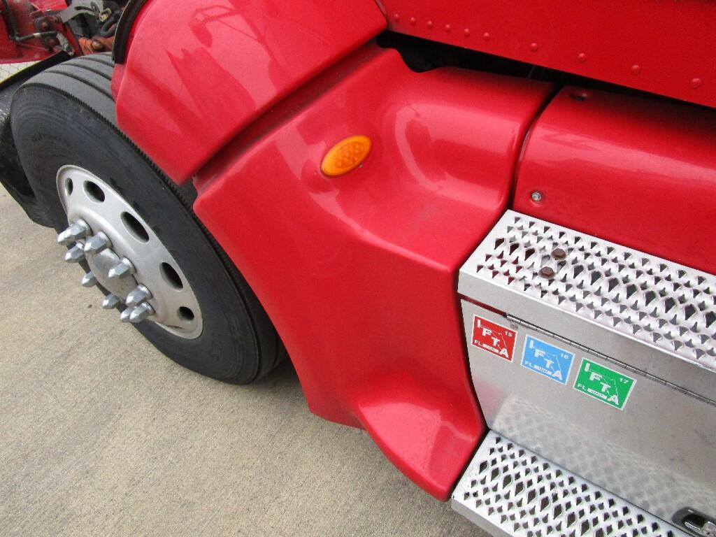 PETERBILT 386 Side Fairing in CRANDALL, TX 58045