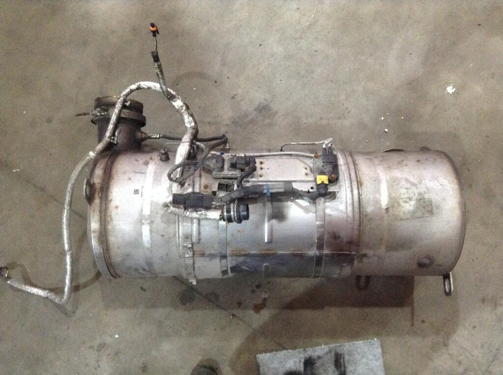 PETERBILT 389 Exhaust DPF Assembly OEM 4330136 in Winamac, IN 24468303