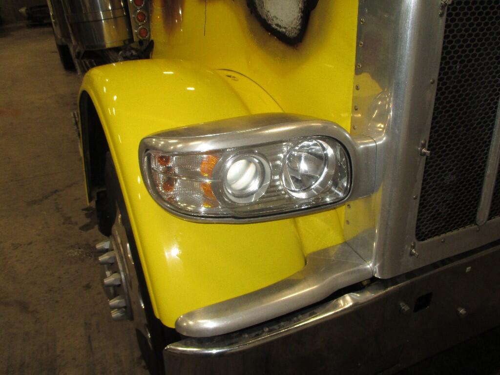 PETERBILT 389 Headlamp Assembly in MORRISVILLE, NY 3850