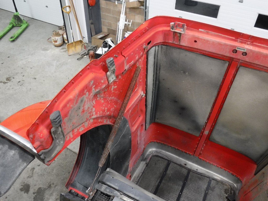 PETERBILT 389 Hood In MORRISVILLE NY 4843 peterbilt-389-hood-in-morrisville-ny-4843