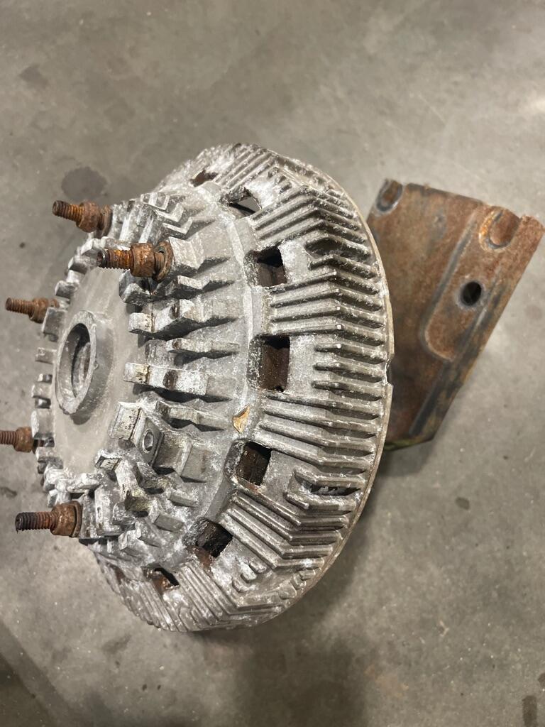 PETERBILT 579 Fan Clutch OEM 602040 in Abbotsford, BRITISH COLUMBIA 31135