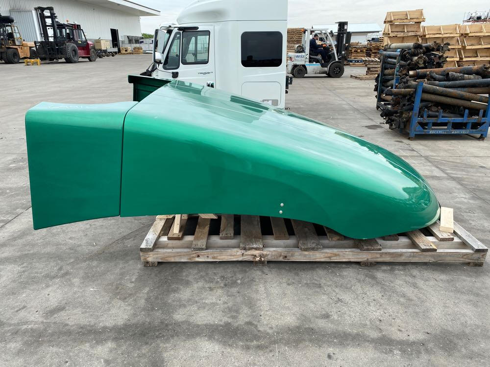 PETERBILT 579 Wind Deflector in Dorr, MI 66210028