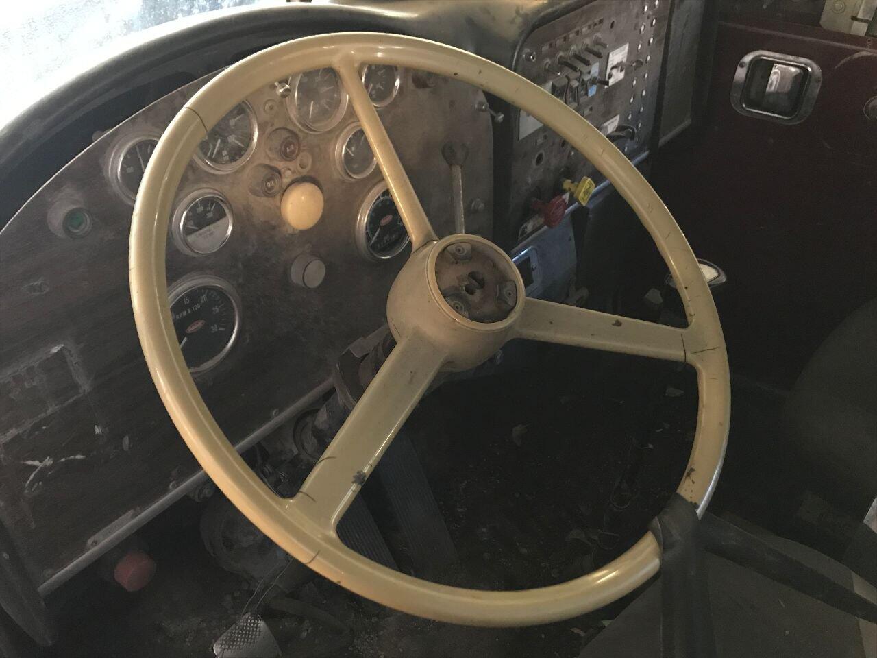 Peterbilt 359 Steering Column in Kansas City, MO 24862337