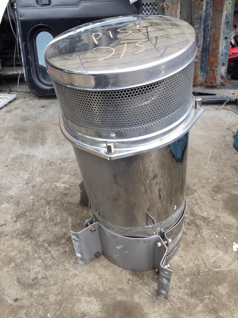 Peterbilt 379 Air Cleaner in Abbotsford, BRITISH COLUMBIA 10118