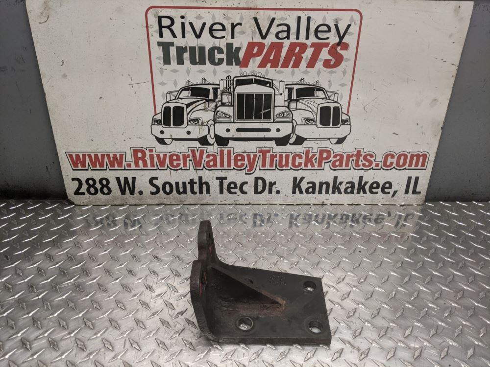Peterbilt 379 Engine Mounts in Kankakee, Illinois 20019033