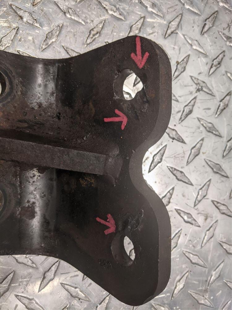 Peterbilt 379 Engine Mounts in Kankakee, Illinois 20019033