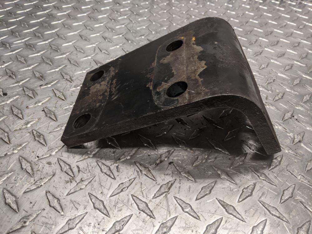 Peterbilt 379 Engine Mounts in Kankakee, Illinois 20019033