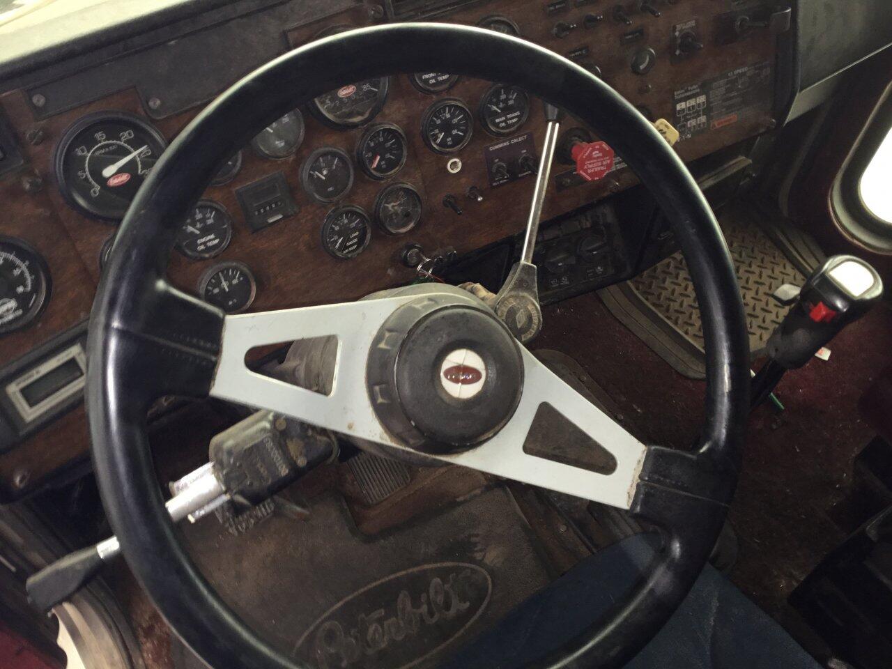 Peterbilt 379 Steering Column in Council Bluffs, IA 24714819