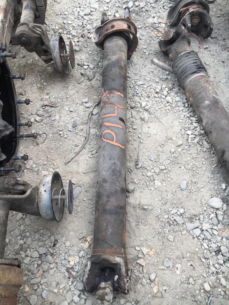 Peterbilt 389 Drive Shaft, Front in Abbotsford, BRITISH COLUMBIA 2970