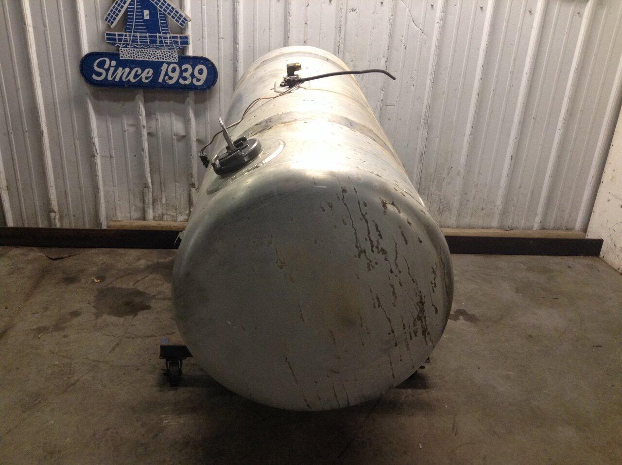 Peterbilt 389 Fuel Tank in Spencer, IA 24680796