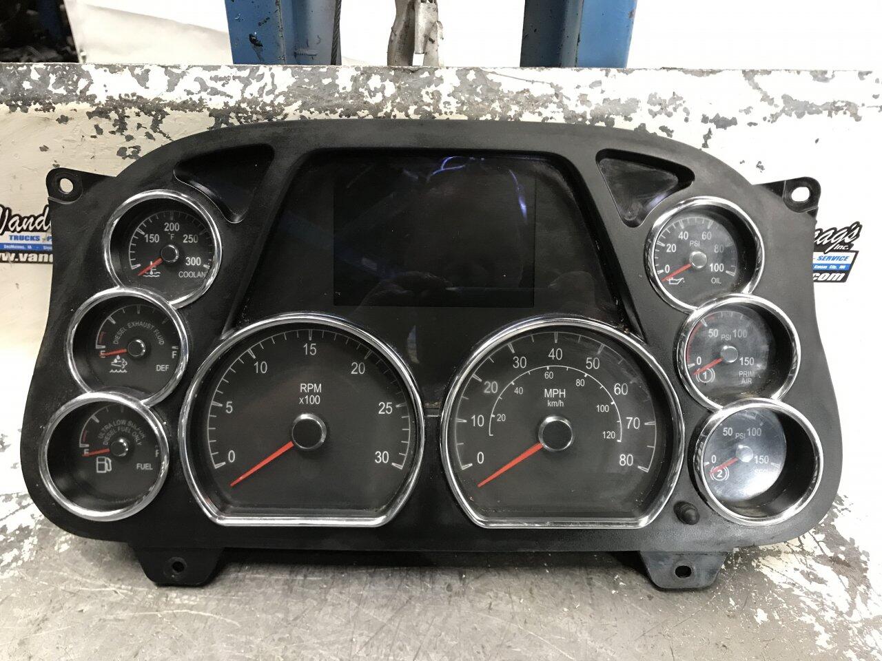 Peterbilt 579 Instrument Cluster in Council Bluffs, IA 24767706