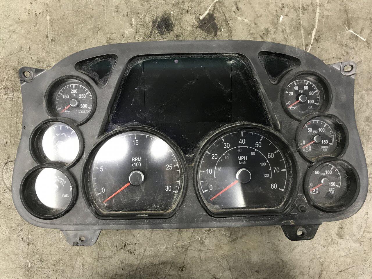 Peterbilt 579 Instrument Cluster in Kansas City, MO 25200177