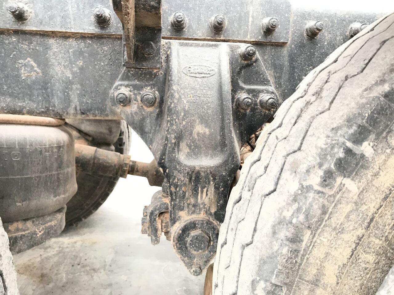 Peterbilt AIR LEAF Suspension in Council Bluffs, IA 25033482