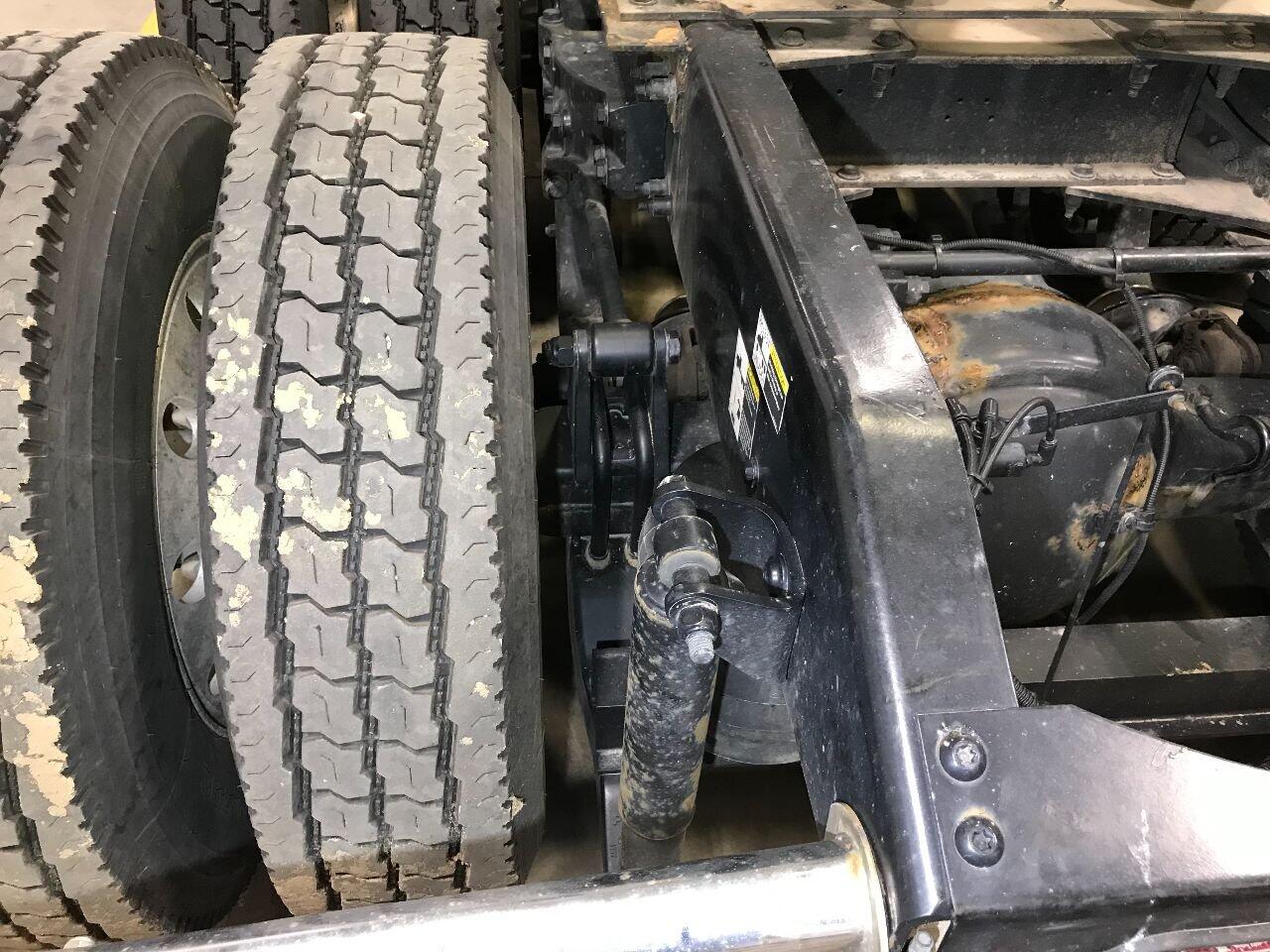 Peterbilt FLEX AIR Suspension in Sioux Falls, SD 24903856