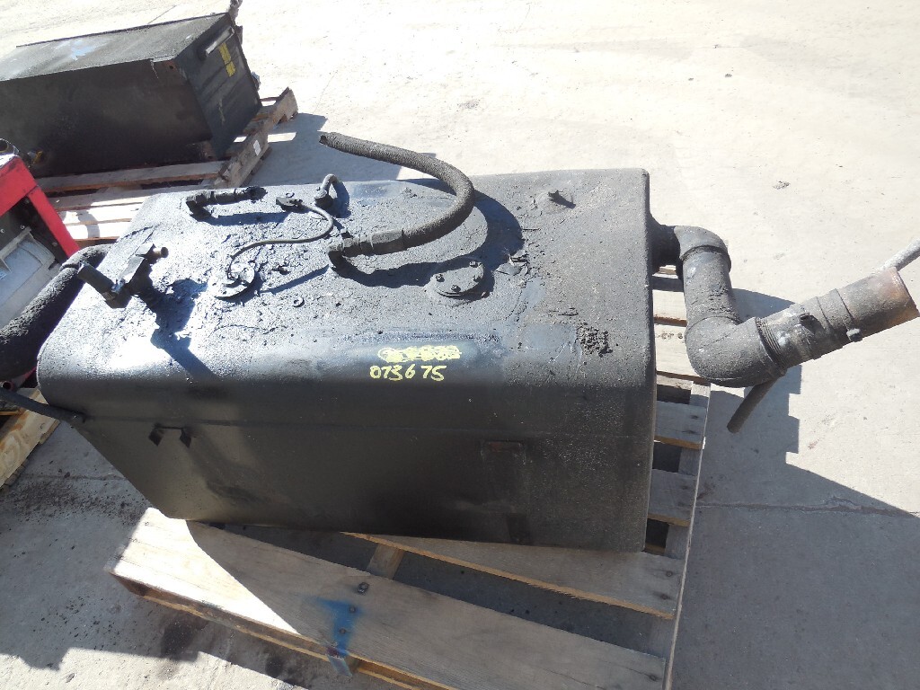 Spartan Gladiator Fuel Tank In Westland Mi 96358