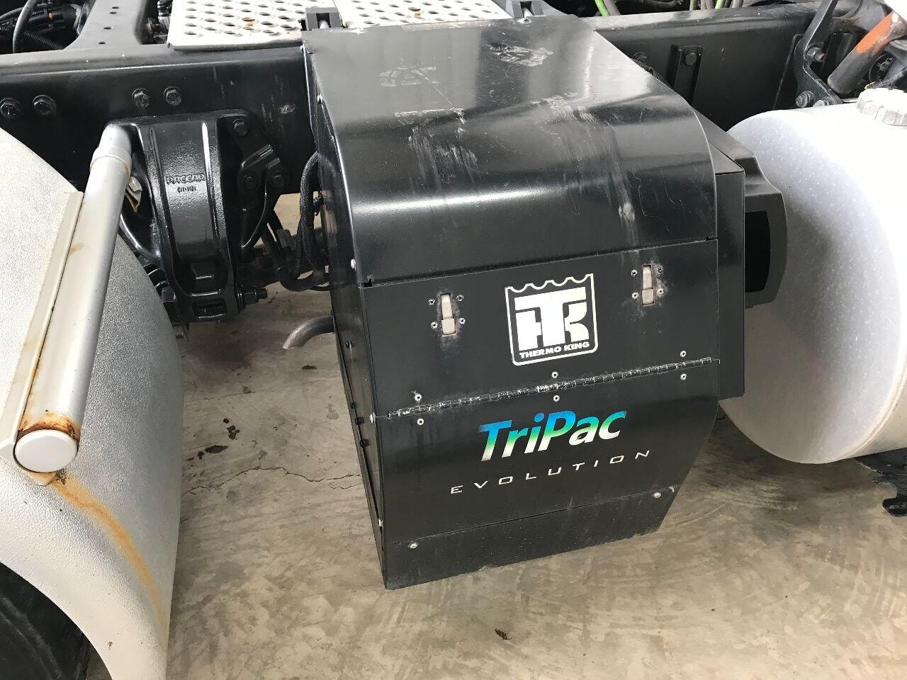 Thermo King TRIPAC Truck Equipment, APU (Auxiliary Power Unit) in