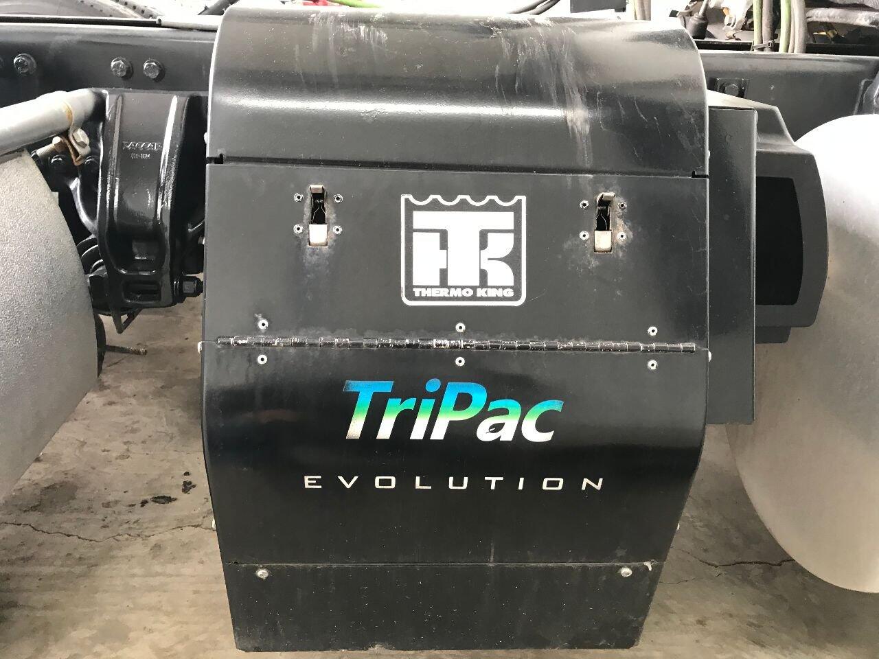 Thermo King TRIPAC Truck Equipment, APU (Auxiliary Power Unit) in