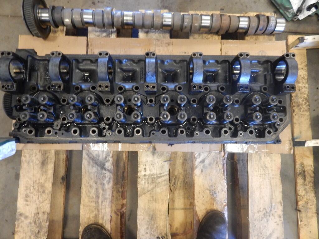 VOLVO D12 Cylinder Head OEM 1001484 in Holland, MI 44037