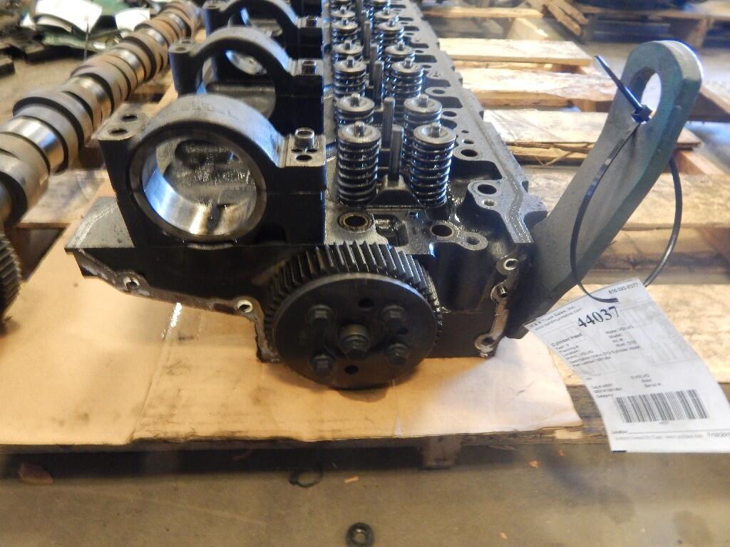 VOLVO D12 Cylinder Head OEM 1001484 in Holland, MI 44037