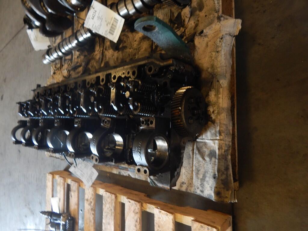 VOLVO D12 Cylinder Head OEM 1001484 in Holland, MI 44237
