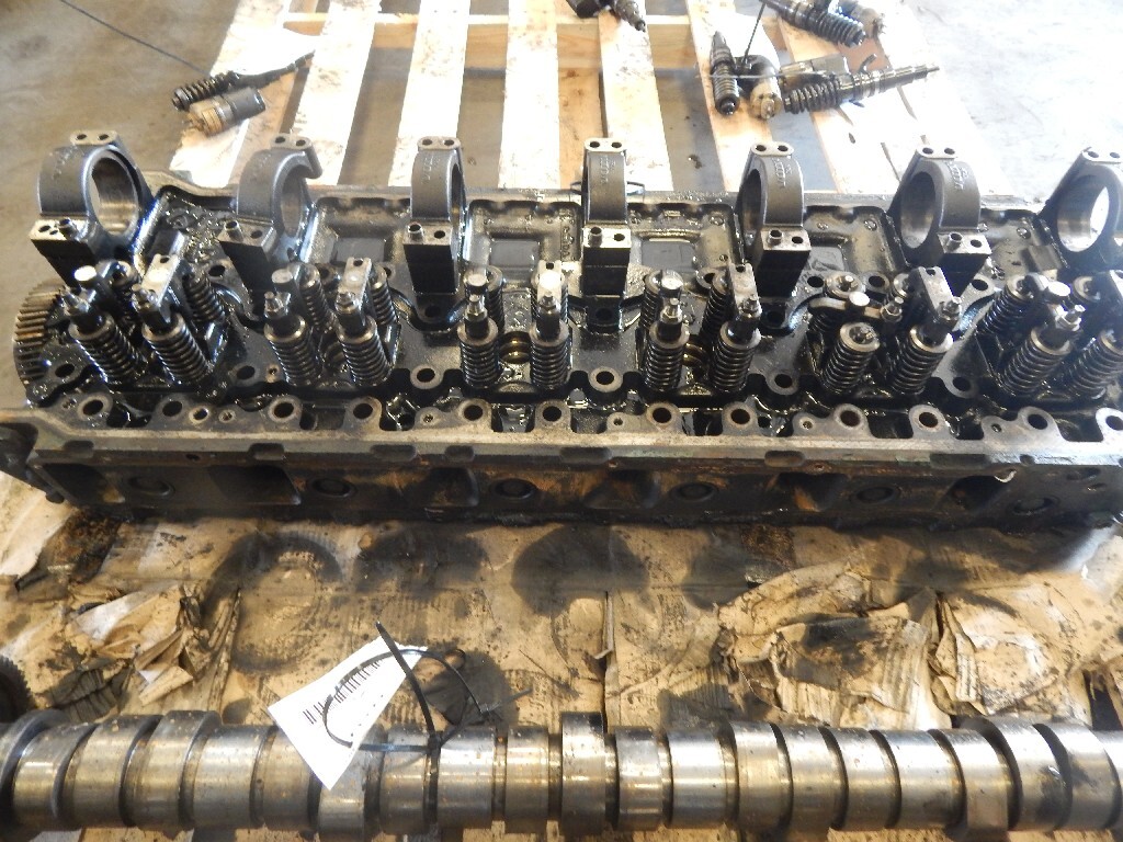 VOLVO D12 Cylinder Head OEM# 1001484 in Holland, MI #44237