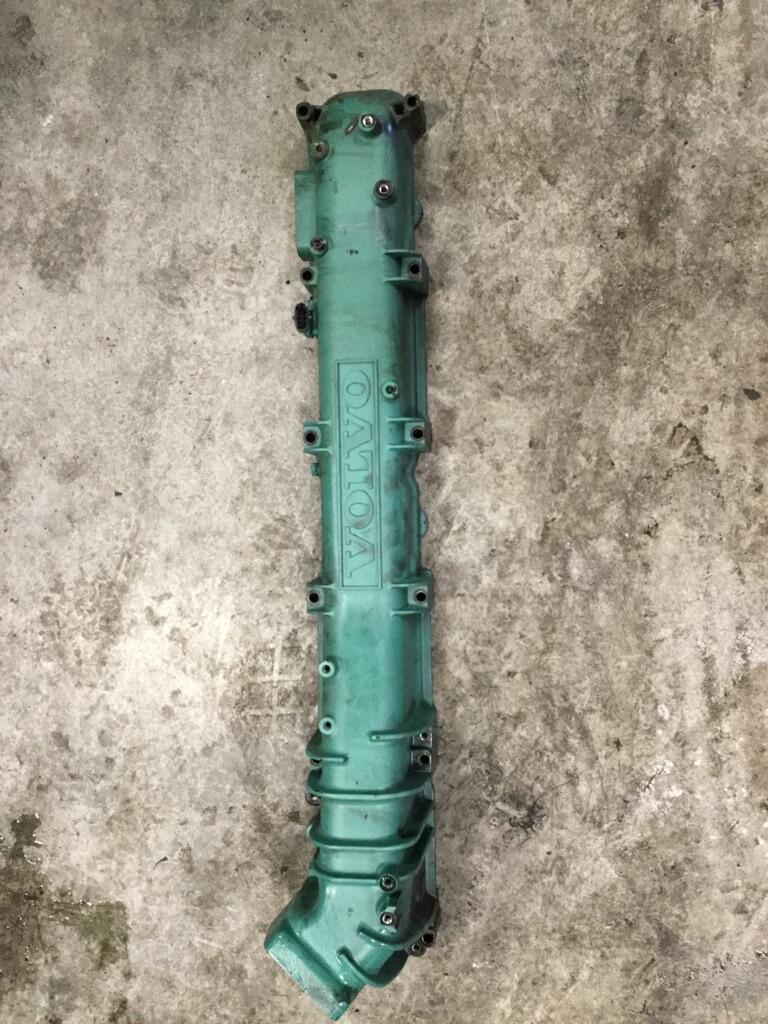 VOLVO D13 SCR Intake Manifold OEM 21512860 in Abbotsford, BRITISH