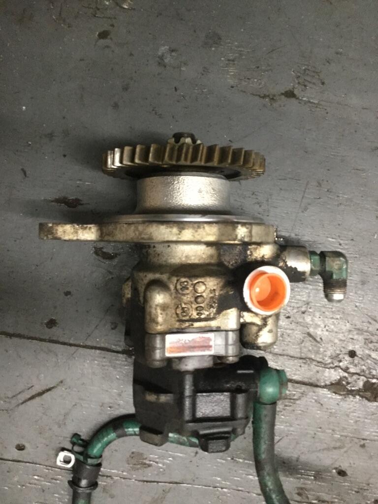 VOLVO D13 SCR Power Steering Pump OEM 21187423 in Abbotsford, BRITISH