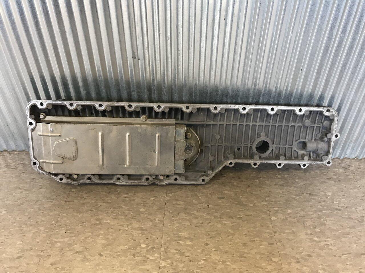 VOLVO D13 Engine Oil Cooler OEM 21420521 in Spencer, IA 24618926