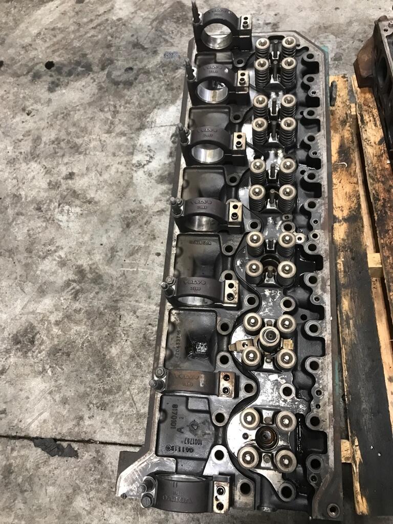 VOLVO VED12 Cylinder Head OEM# 8170101 in Abbotsford, BRITISH COLUMBIA ...