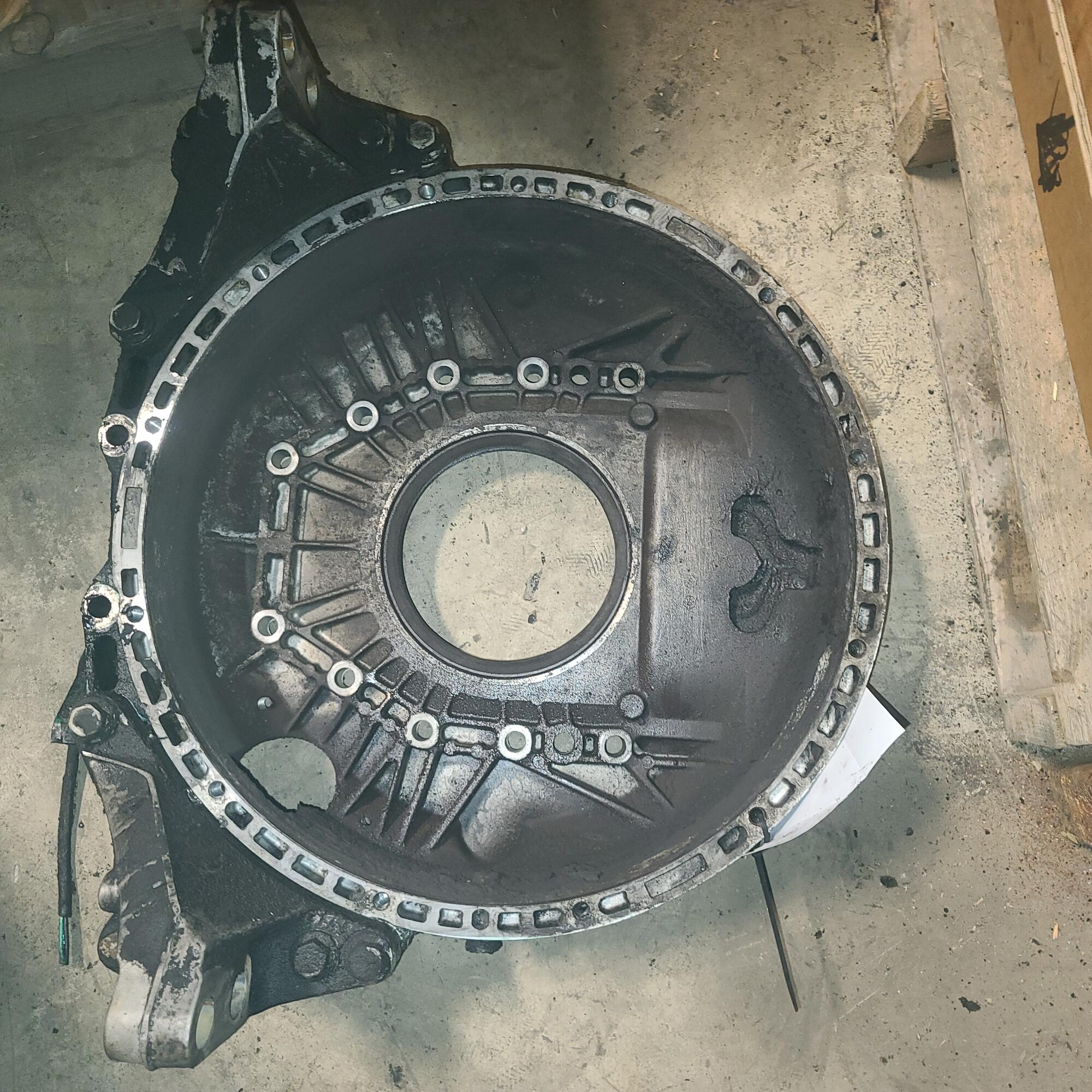 VOLVO VNM Flywheel Housing OEM 85113345 in Westland, MI 95371