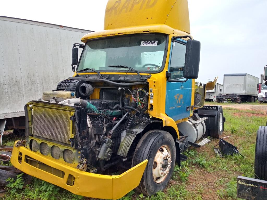 Volvo VNM Fifth Wheel OEM 43400157D in SPARTANBURG, SC 654