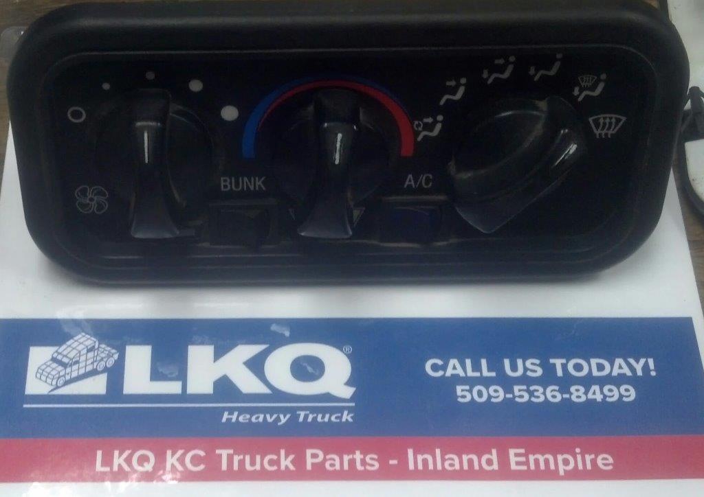 WESTERN STAR 4900 TEMPERATURE CONTROL OEM A2273379005, A2267772002