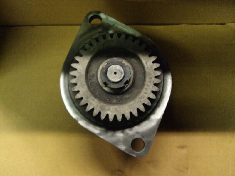 ZF 767 SERIES POWER STEERING PUMP OEM 7674974113 in Toledo, OH 9991