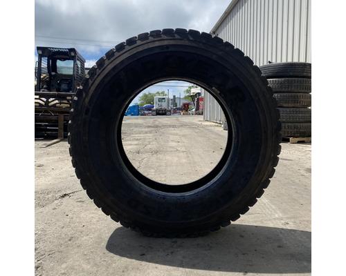 10r-225-rear-other-tire-and-rim #1328981
