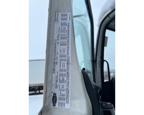 AUTOCAR AUTOCAR Complete Vehicle