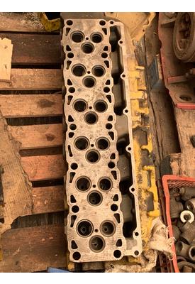 CAT C-7 Cylinder Head