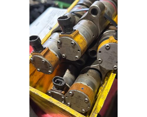CAT C-7 Fuel Injector