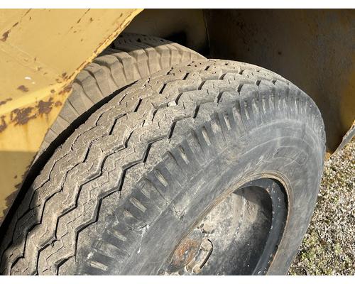 CHEVROLET Blu Chip Forklift Equipment (Whole Vehicle)