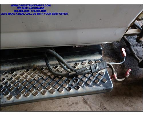 2004 CHEVROLET C4500 BOOM-MAIN (LOADER)