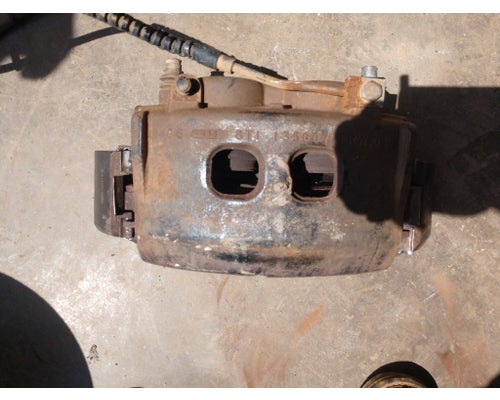 2004 CHEVROLET C4500 AXLE ASSY (FRONT) OSCILATTING For Sale by Crest Truck Parts