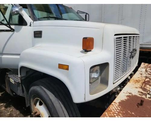  Chevrolet C7500 Hood #