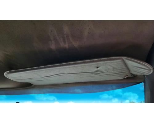  Chevrolet C7500 Visor #