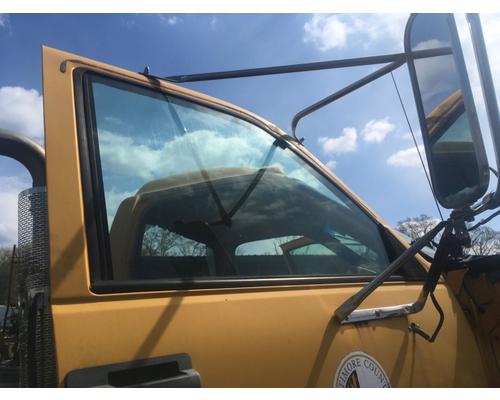  Chevrolet C7500 Windshield #
