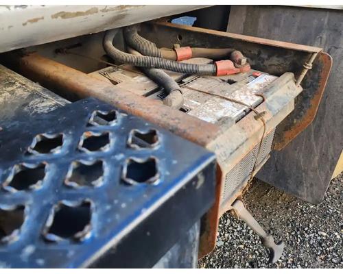 chevrolet-c8500-battery-box #1445519