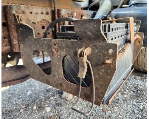 chevrolet-w3500-battery-box #1443482